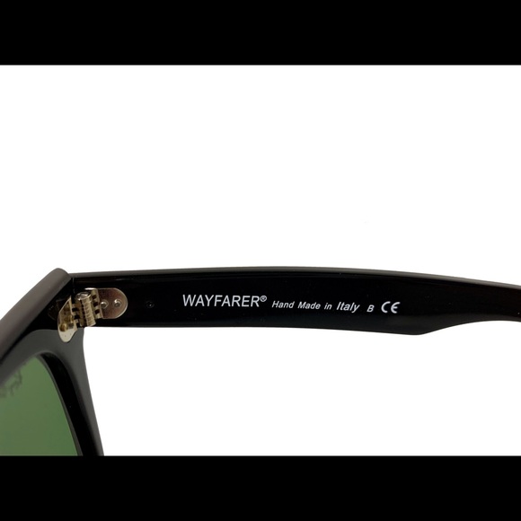 Ray-Ban Classic Wayfarer Black Sunglasses - Picture 4 of 6